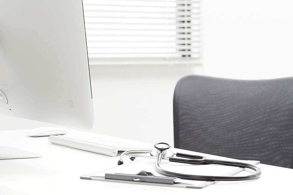 小牧おくむら内科外科・日帰り手術クリニック・小牧市郷中・奥村 徳夫